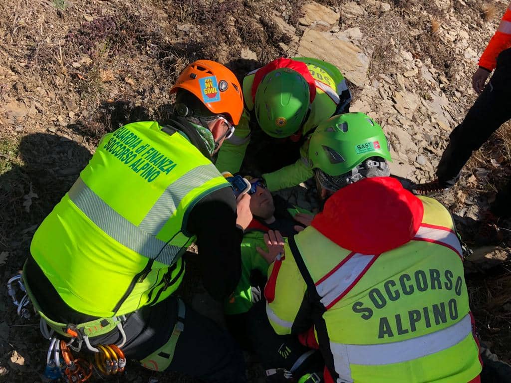 F C E E E A Cad A Soccorso Alpino E Speleologico